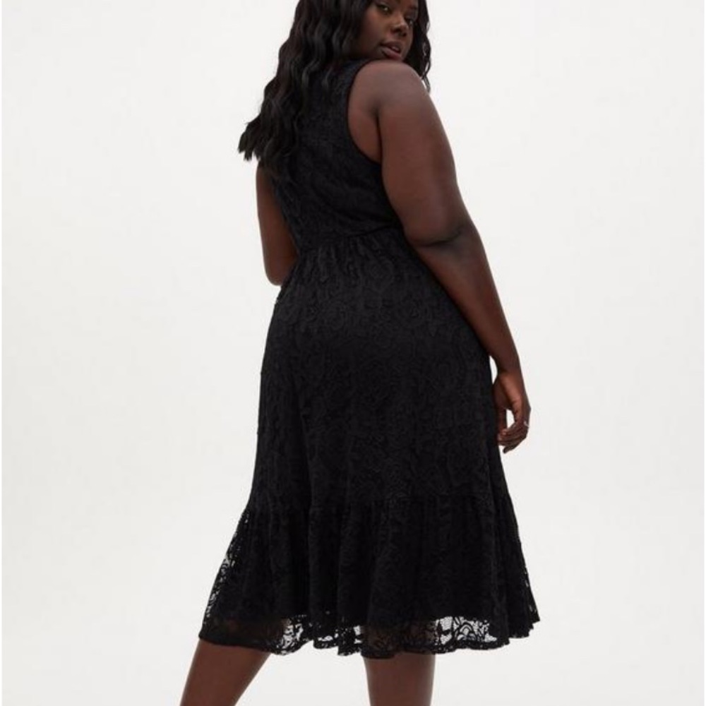 Torrid Midi Lace Square Neck Skater Dress - Picture 4 of 6